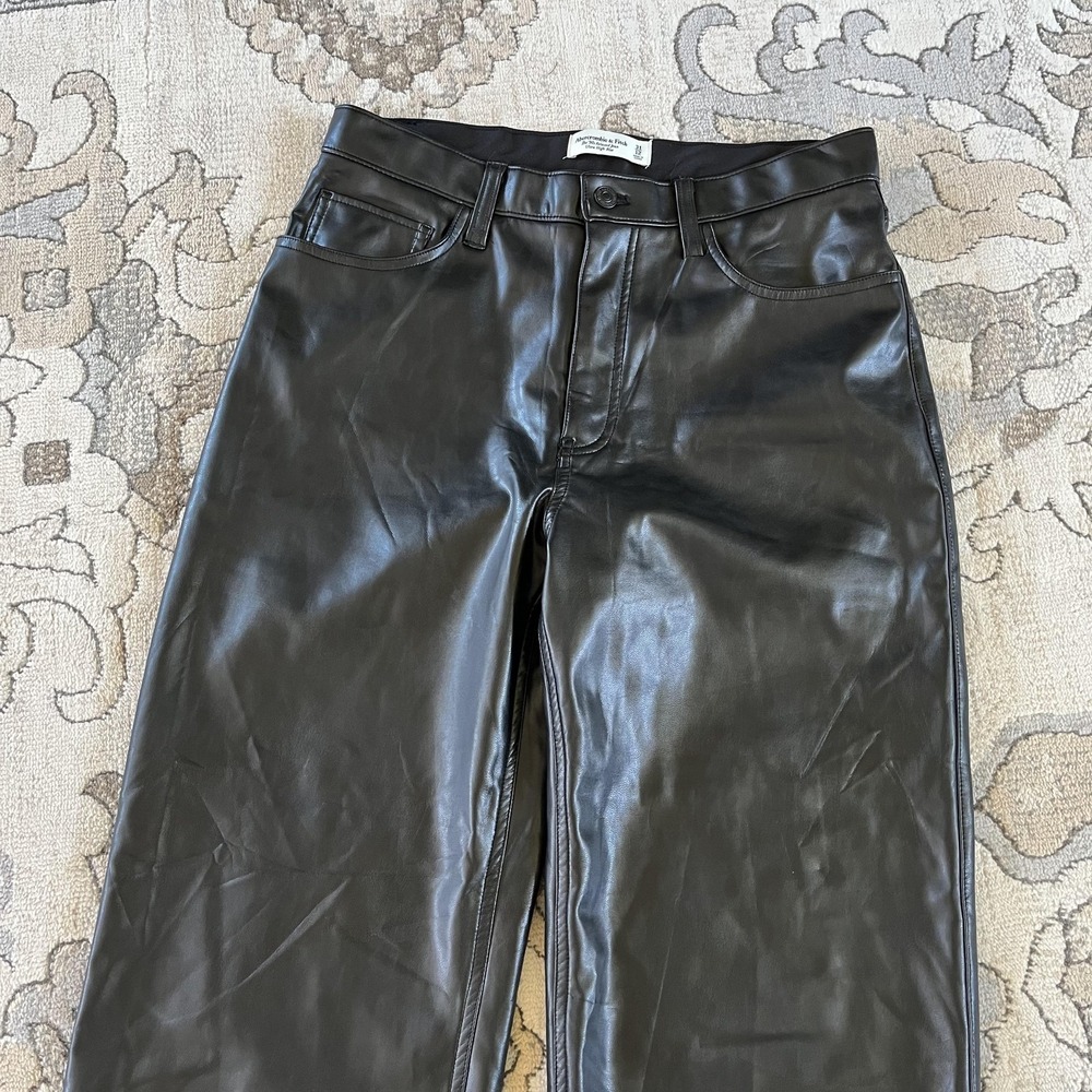 Abercrombie & Fitch Jeans Womens 31 12 Black High Rise 90s Relaxed Faux Leather - Picture 3 of 8